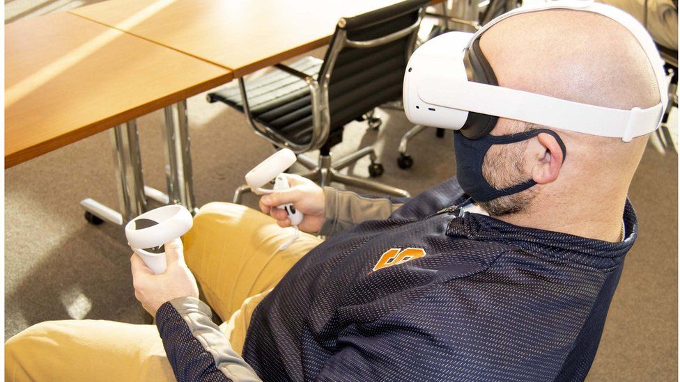 A veteran using VR